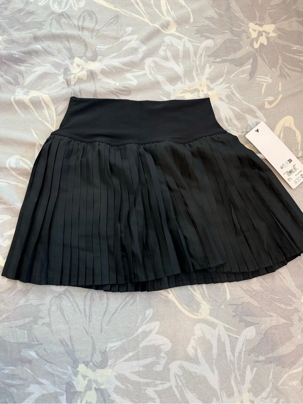 ALO Yoga Black Pleated Skater Skirt